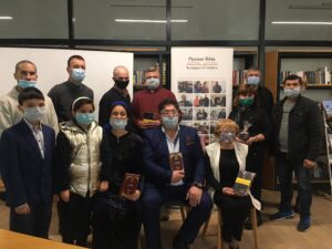 Євангеліє кримсько-ромською мовою