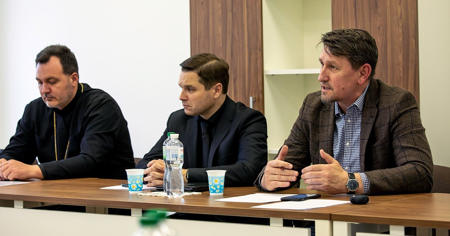 Святкування 25-річчя та актуальні суспільні питання: відбулося засідання Ради Церков