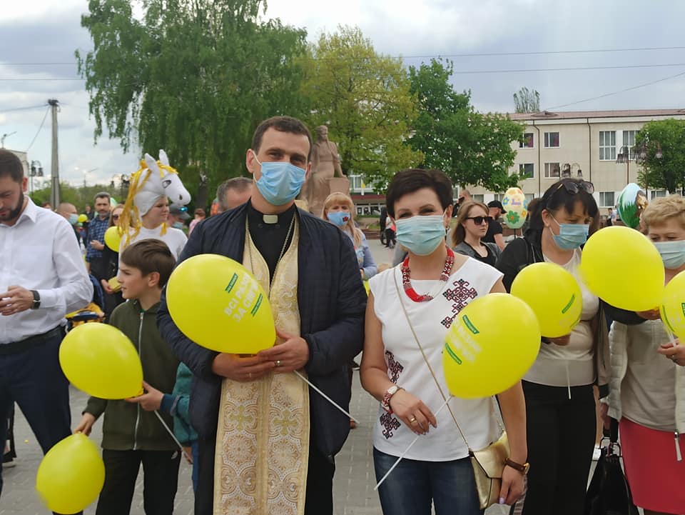 Багатотисячні марші «Всі разом за сім’ю!», фестиваль та концерт: 15-16 травня відбулися просімейні заходи (ФОТО)