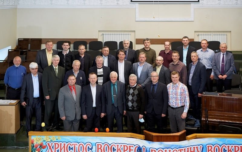 Баптисти на Тернопільщині відсвяткували 90-річчя церкви, а у Запоріжжі обрали нове керівництво