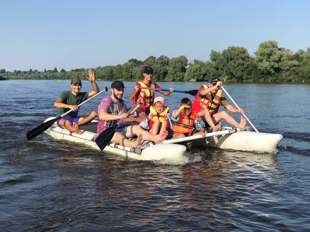 Фізичний та духовний суперзаряд: на березі Десни відбувся табір для чоловіків і їх дітей
