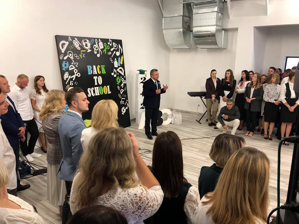 На Рівненщині відкрили новозбудоване приміщення християнської гімназії «Премудрість»