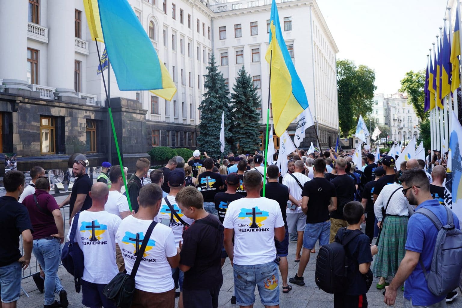 Напади на ребцентри, домашній арешт та акція «Шлях Незалежних»