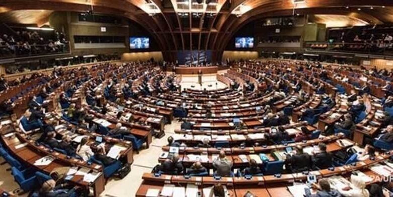 сурогатне материнство