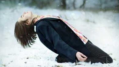 встань з колін