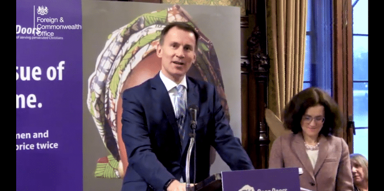 страждають за віру