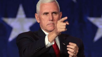 Пенс - переслідування христяин