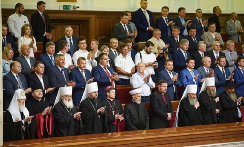 очільники церков