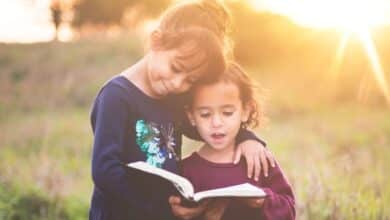 Принеси свою Біблію