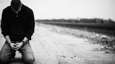 бути служителем