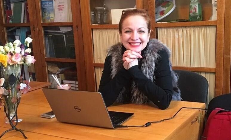 Олена Львова