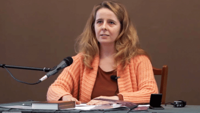 Олену Богдан