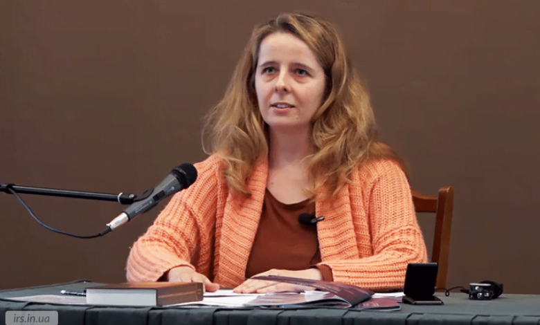 Олену Богдан