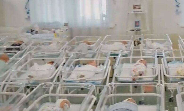 сурогатне материнство