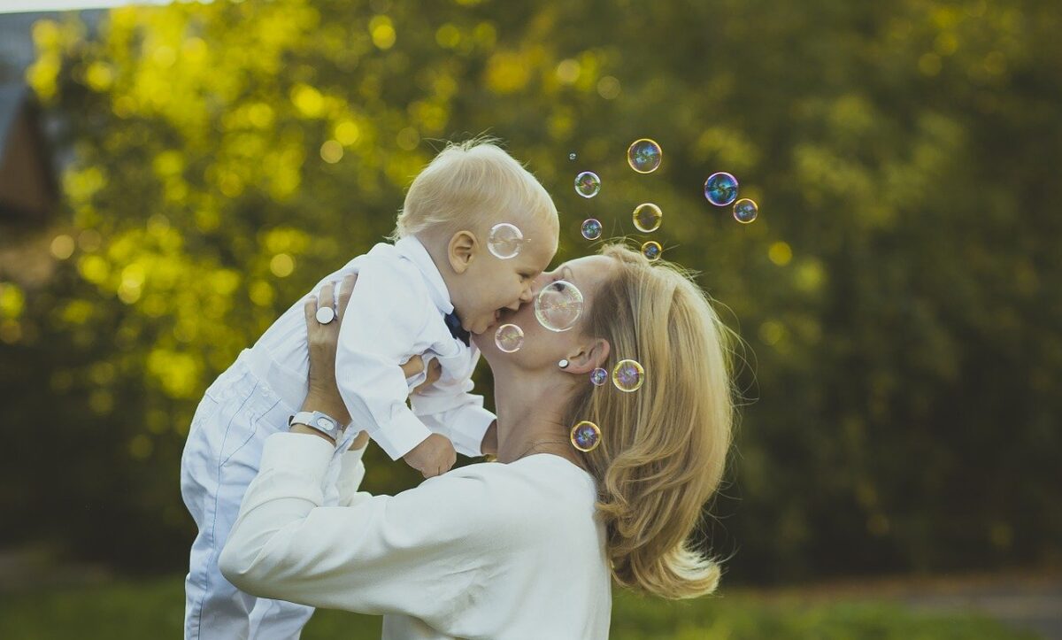 День матері