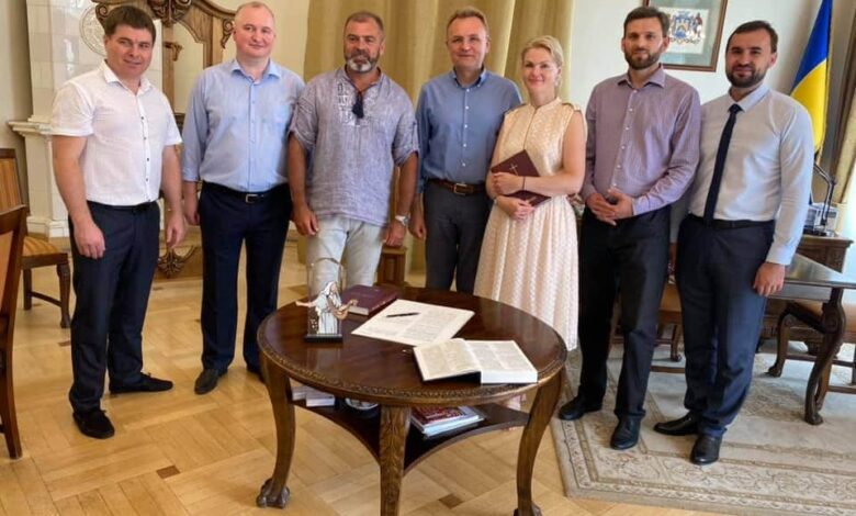 створення рукописної Біблії