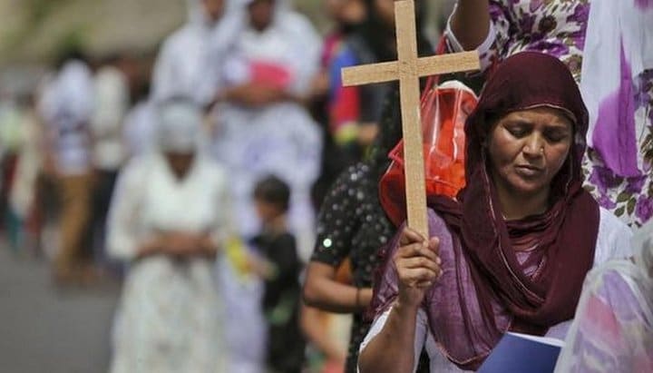 напади на християн