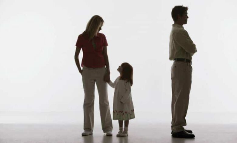 батьківства