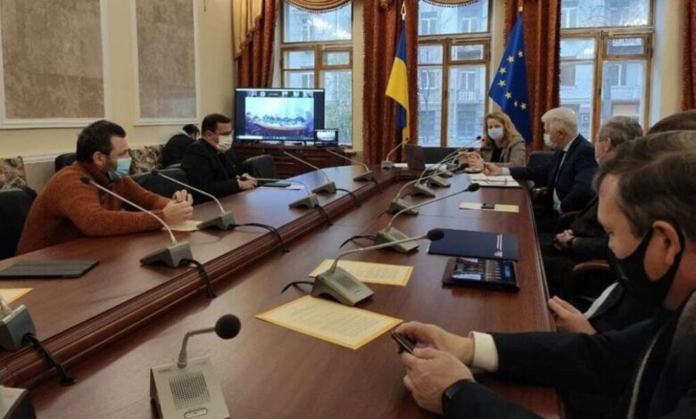 обмеження карантину