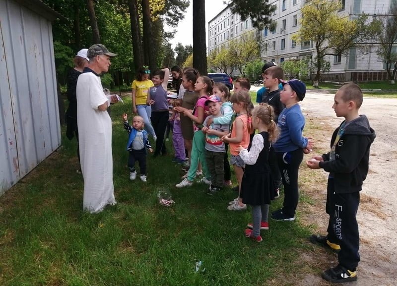 Свято для дітей військових: на Київщині представники християн-військовослужбовців провели дитячий захід