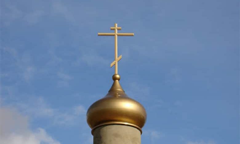 пропускати богослужіння