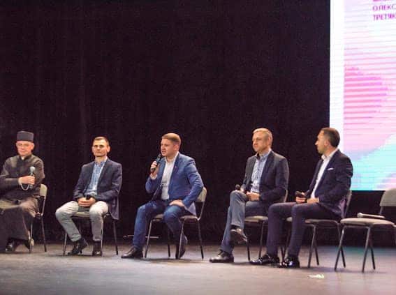 «Зроблю все можливе, аби наші діти лишалися навчатися, жити і працювати в Рівному»: 30 травня відбувся перший Батьківський форум