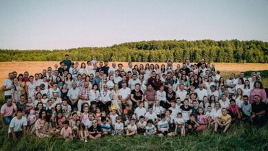 зустріч великої християнської родини