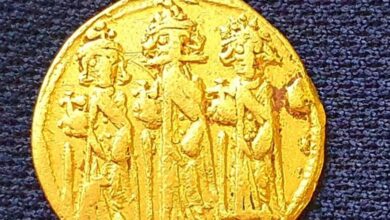 золоту монету