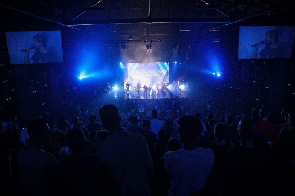 10 найкращих солістів України презентували християнський альбом «Всім Серцем»