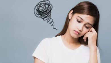 вірити в брехню