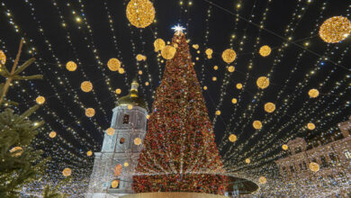 святкують Різдво