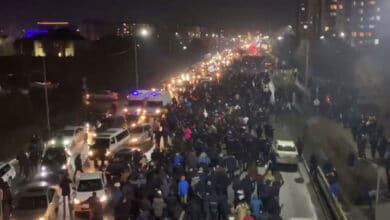 масові протести