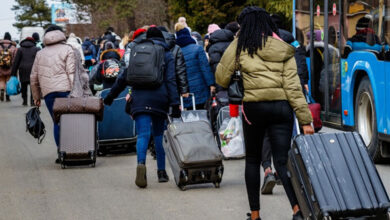 втекли з України