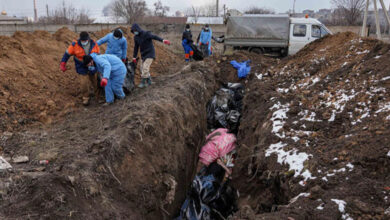 масові поховання