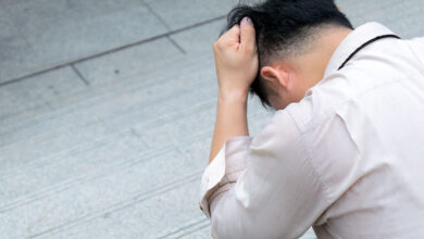 плакати корисно