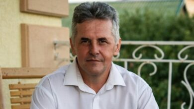 взяли у полон мера