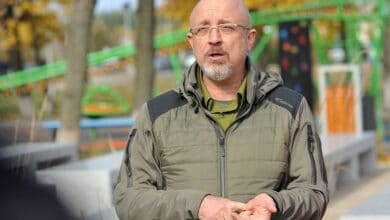 щодня гинуть