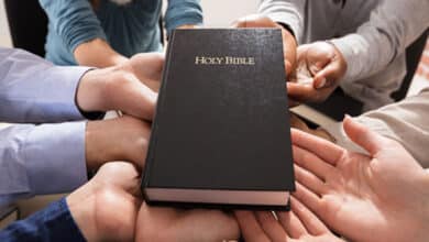 розповсюдження Біблій