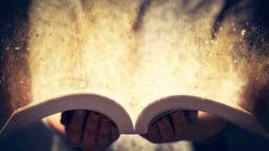 На початку Бог