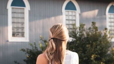 більш релігійними