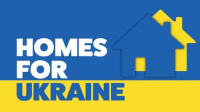 українців