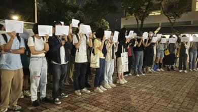 Протести проти суворої політики Китаю