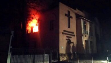 горіла церква.