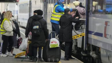 повертатися додому