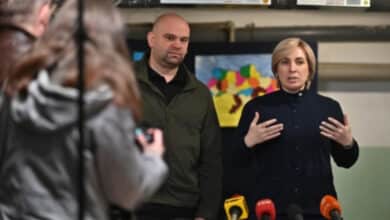 Україна вимагає повернути дітей