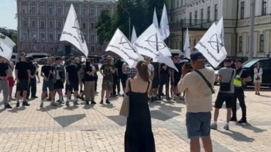 Протести проти КиївПрайду біля Михайлівського Золотоверхого монастиря у Києві