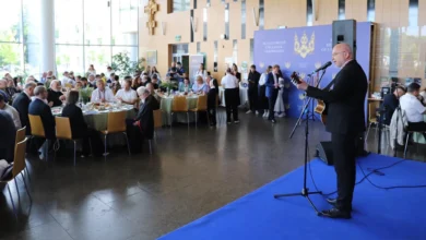 Учасники п’ятого Молитовного сніданку Львівщини під час спільної молитви