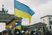 У Німеччині скасовують виплати біженцям за відмову від роботи