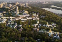 Територія Національного заповідника «Києво-Печерська лавра»,